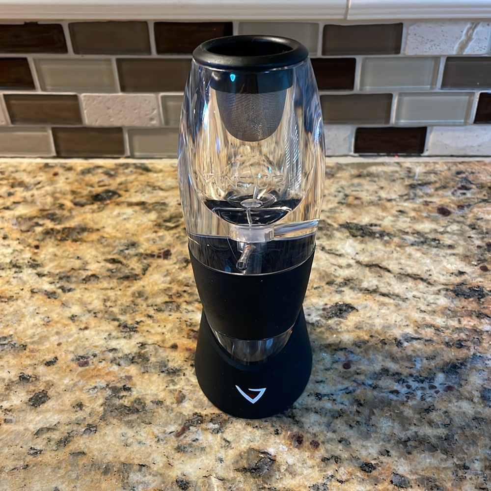 Wine aerator